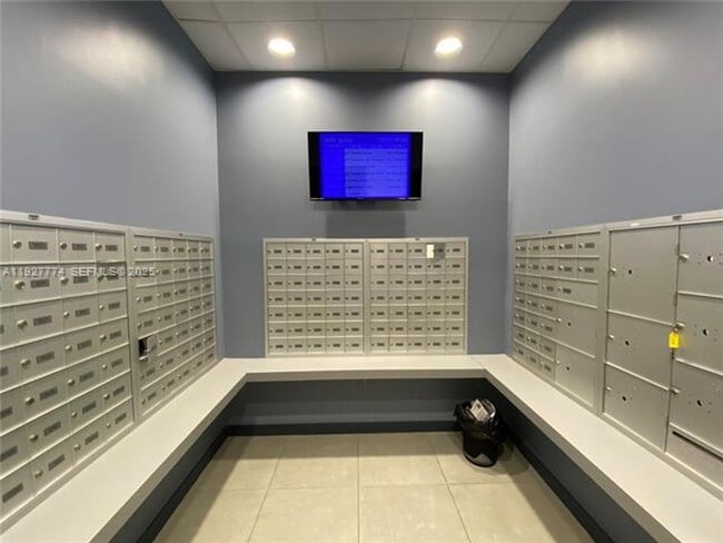 Building Photo - 7901 Hispanola Ave