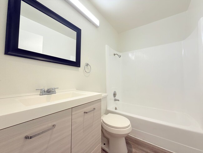 Building Photo - 8601 International Ave