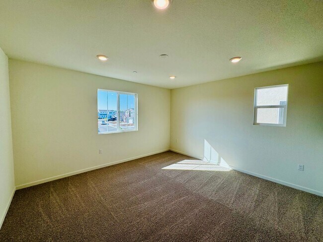 Building Photo - REDUCED!  BRAND NEW - 5 Bedroom + Loft, 3 ...