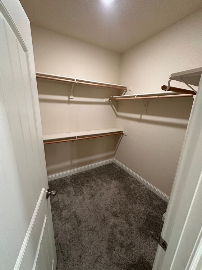 Building Photo - 3732 Bonifacio Way