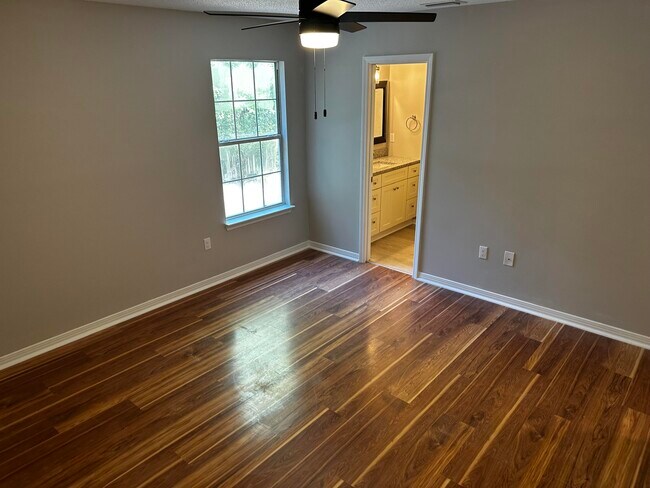 Building Photo - 2987 Windsor Cir