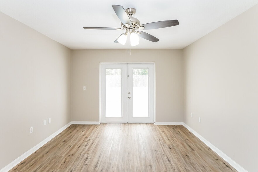 Building Photo - 39 Peterlee Ct