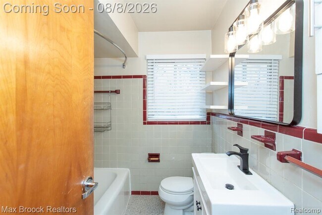 Building Photo - 8501 Northfield Blvd