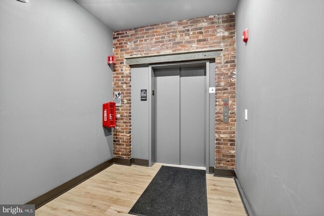 Building Photo - 59 N 2nd St