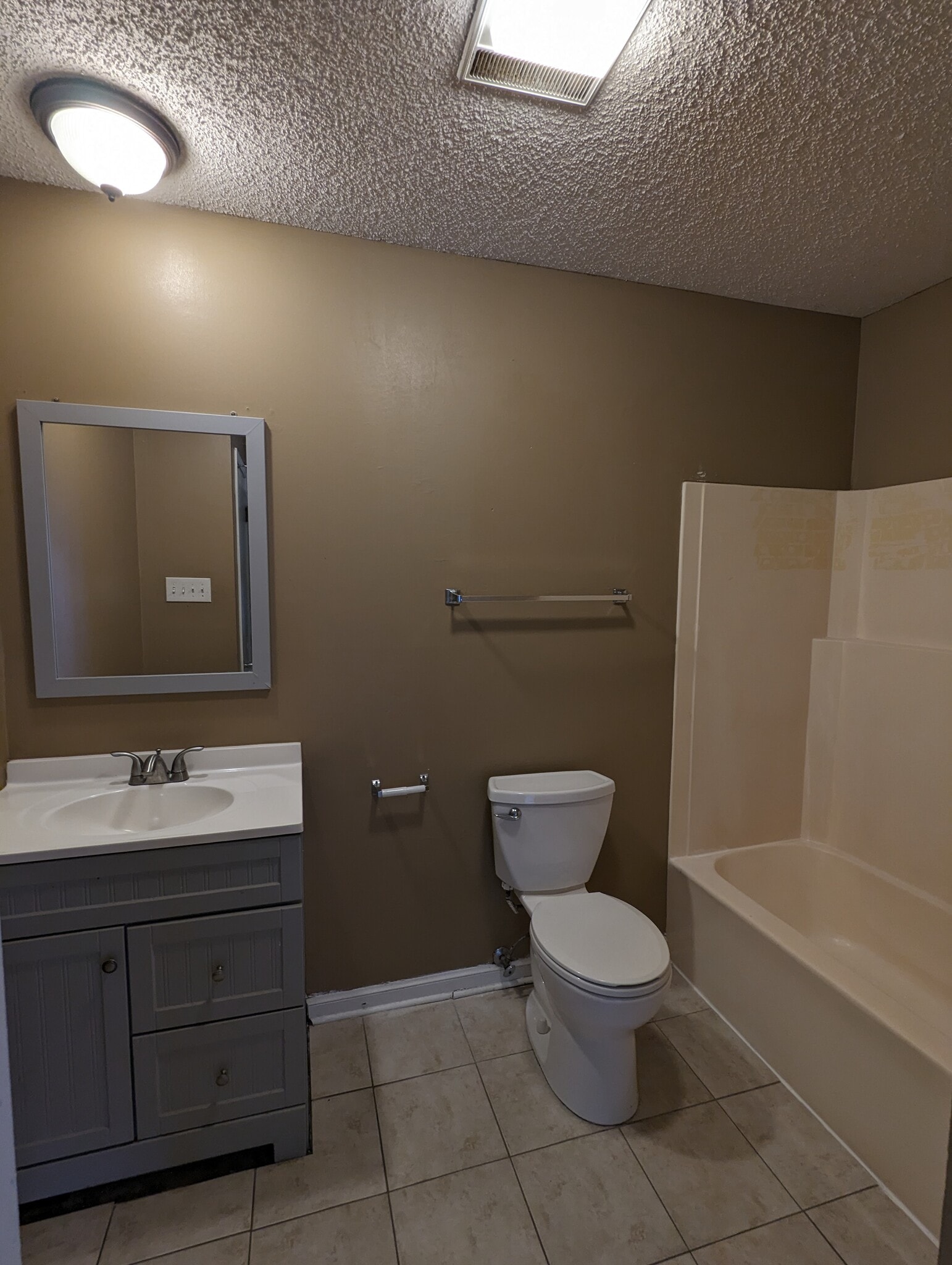 Bathroom #2 - 1143 Willow Creek Dr