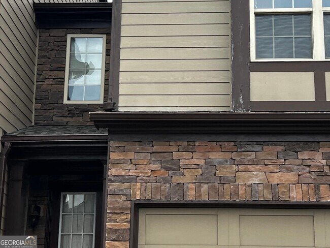 Building Photo - 3702 Brockenhurst Dr