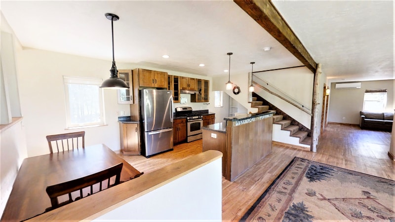 Building Photo - 217 Redwing Dr