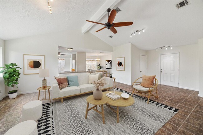 Building Photo - 2739 Amaranth Dr