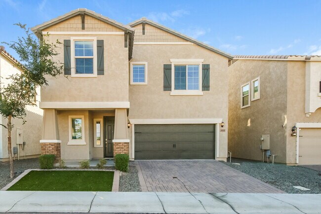 Primary Photo - 5535 E June St