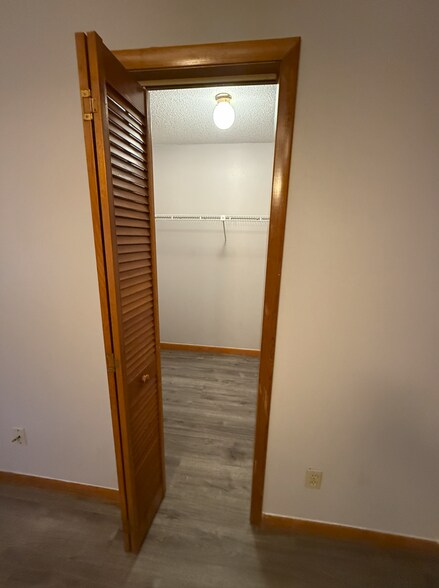 Building Photo - 70 Crockett Rd