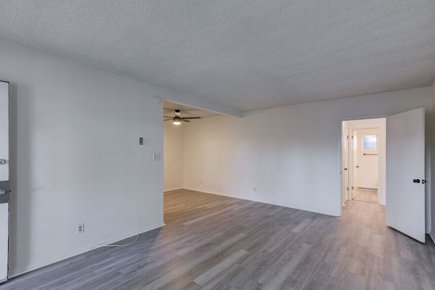 Building Photo - 1645 Beech Ave