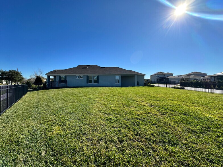 Building Photo - 8503 Tavernier Aly