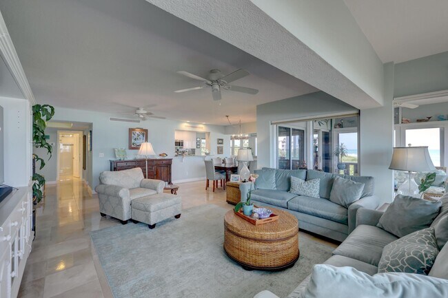 Building Photo - 1555 NE Ocean Blvd