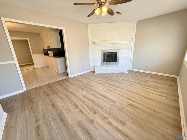 Building Photo - 14011 Mariellen Rd SW