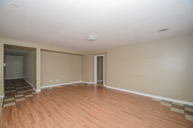 Building Photo - 11711 Wainscot Ct