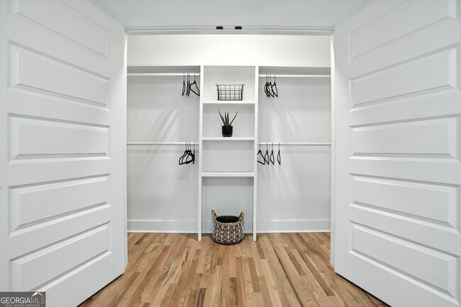 Building Photo - 1597 Glenwood Ave SE