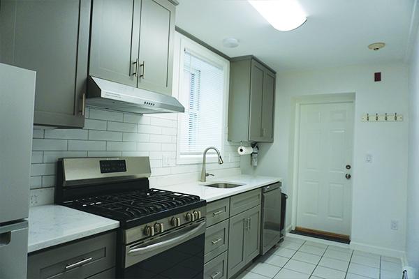 Primary Photo - 23 Lambert St