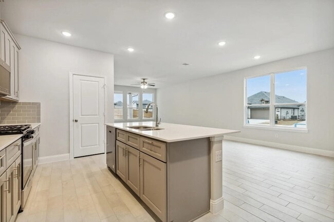 Building Photo - 3210 Cordelia Dr