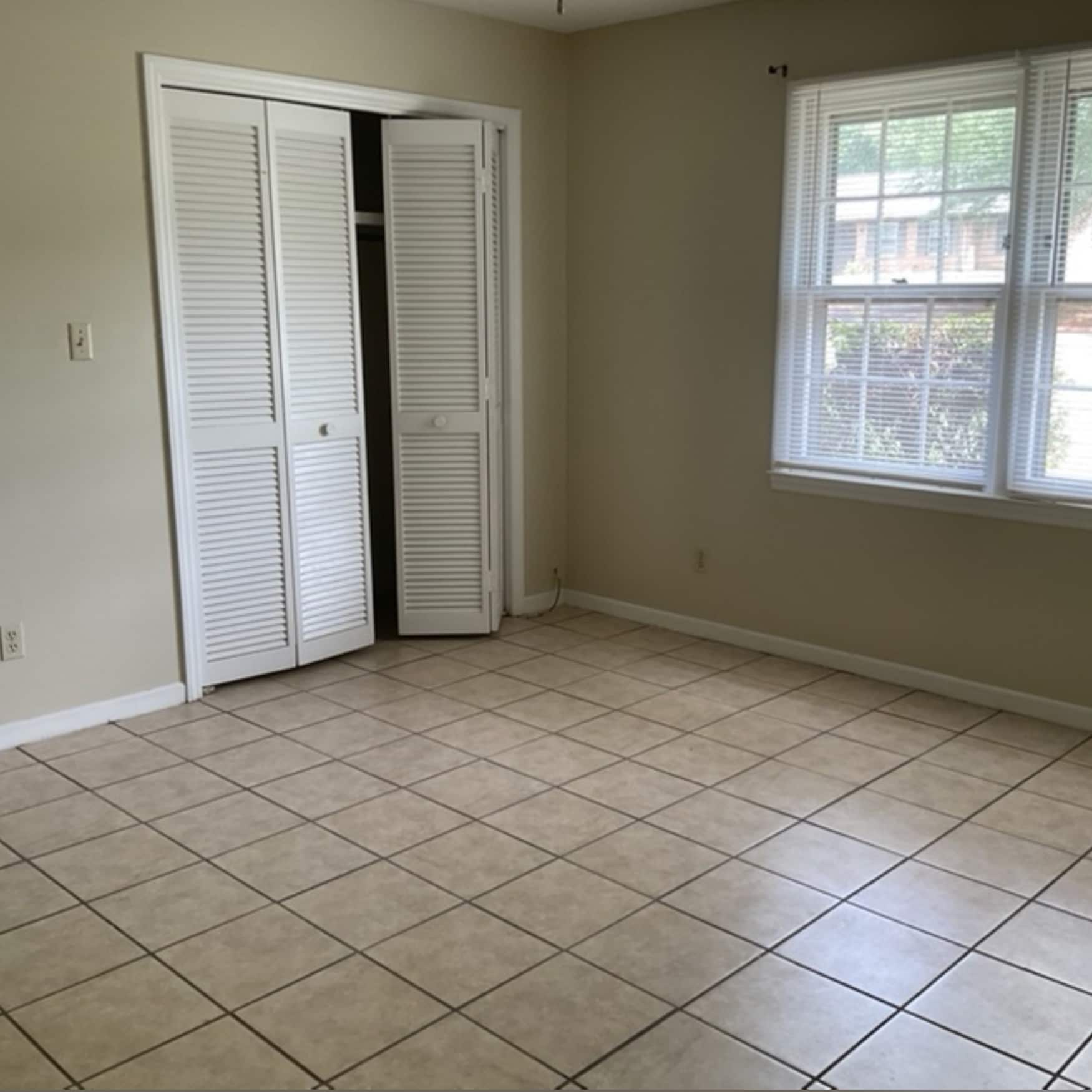 Building Photo - 103 Colebrook Ct
