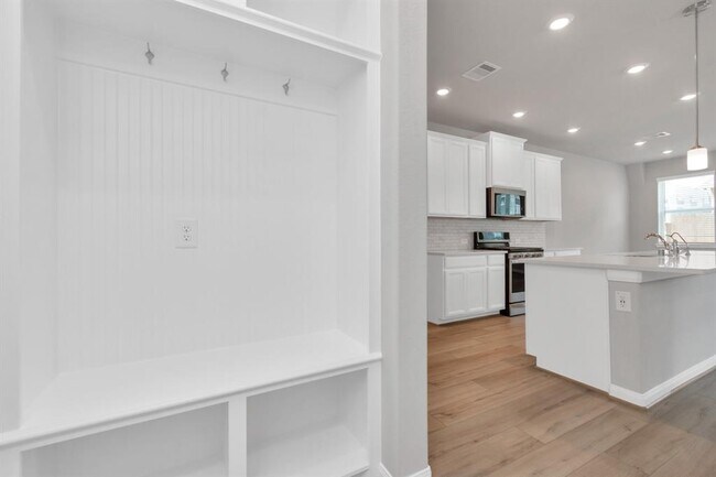 Building Photo - 1510 Parkland Oak Dr