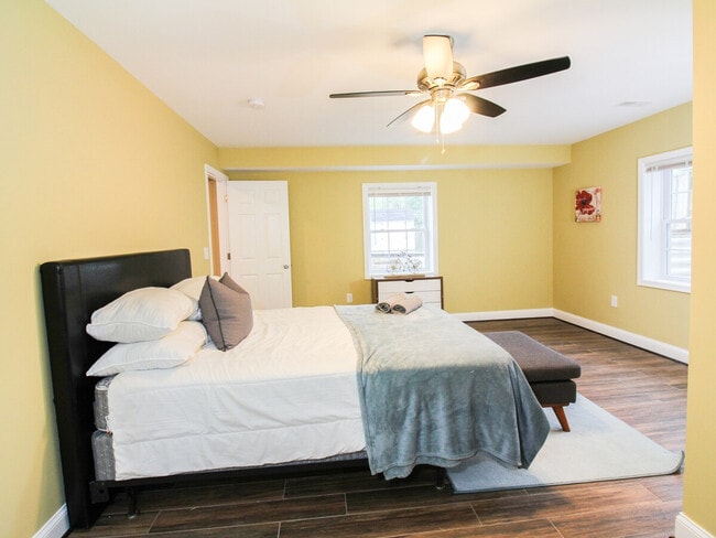 Building Photo - 2762 Cameron Rd