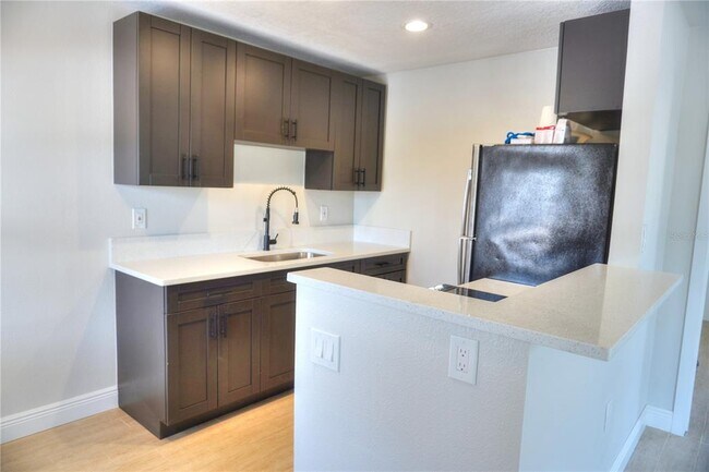 Building Photo - 14026 E Parsley Dr