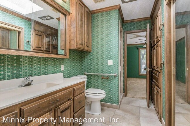 Building Photo - 4 br, 3 bath House - 6705 Stoneham Dr.