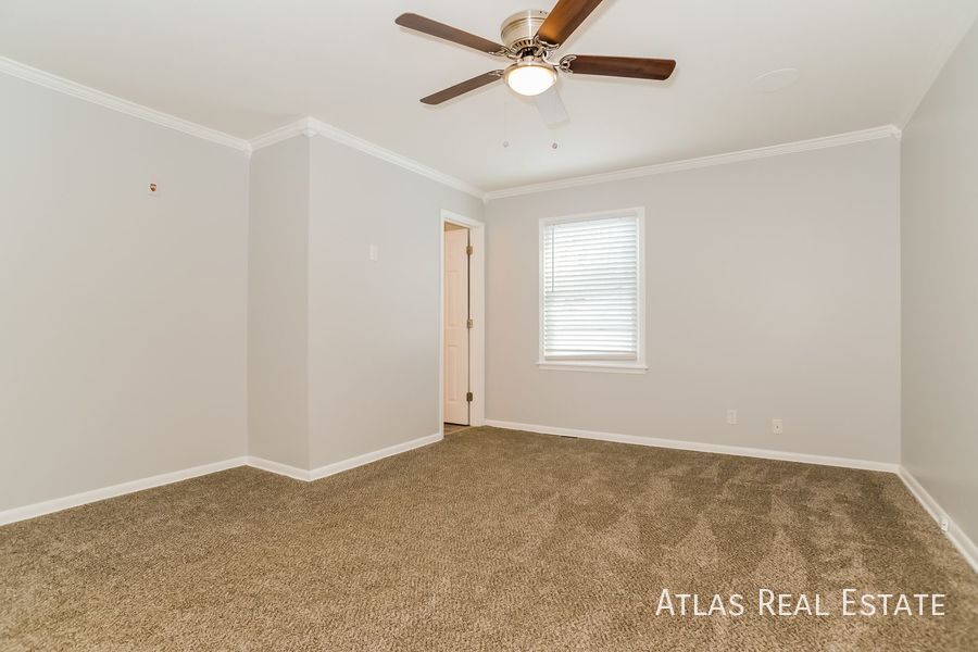 Building Photo - 9137 Switzer St