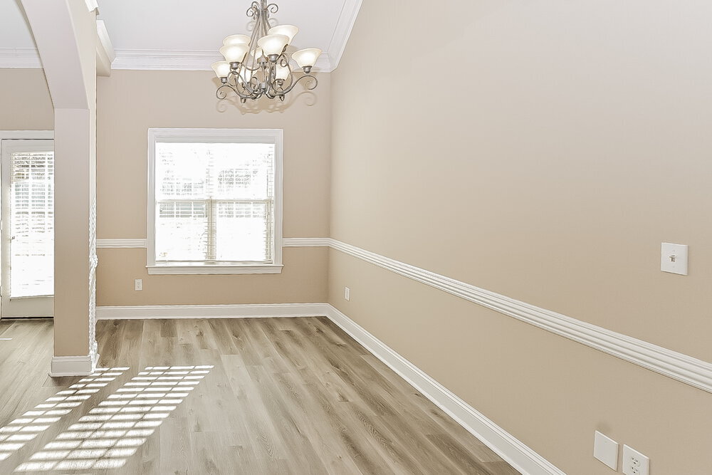 Building Photo - 3045 Roseleigh Dr