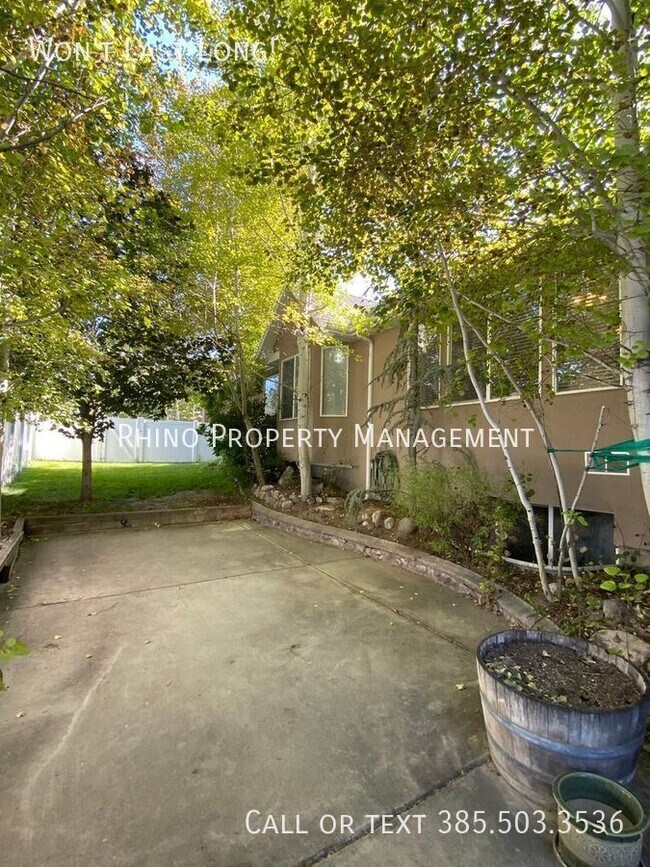 Building Photo - 13729 Crimson Patch Way