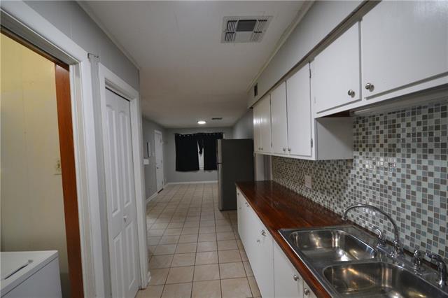 Building Photo - 118 Easy St