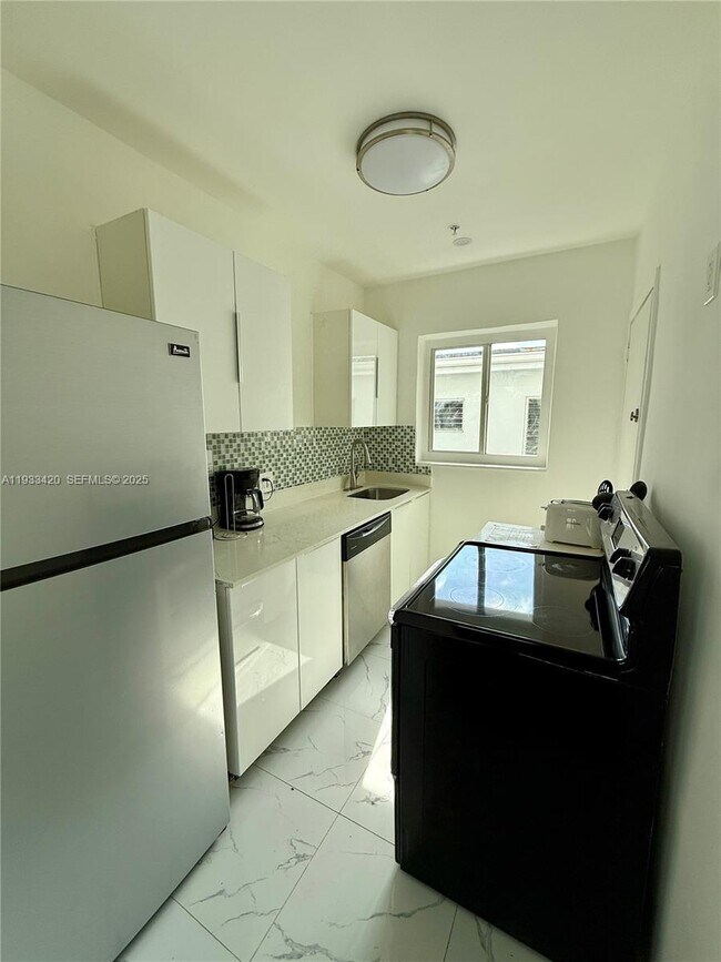 Building Photo - 1538 Jefferson Ave