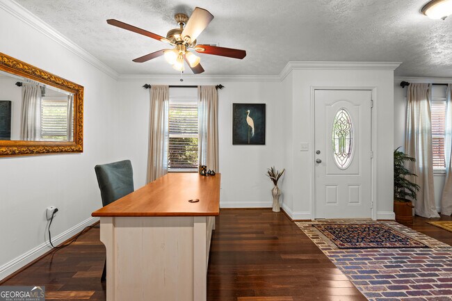 Building Photo - 101 Waterwood Bend