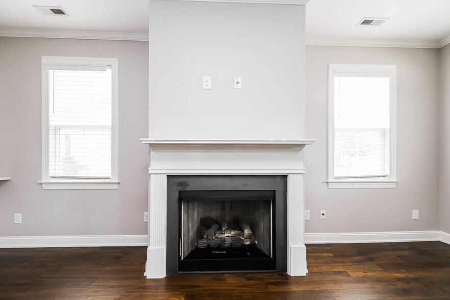 Building Photo - 313 Ashley Woods Ct