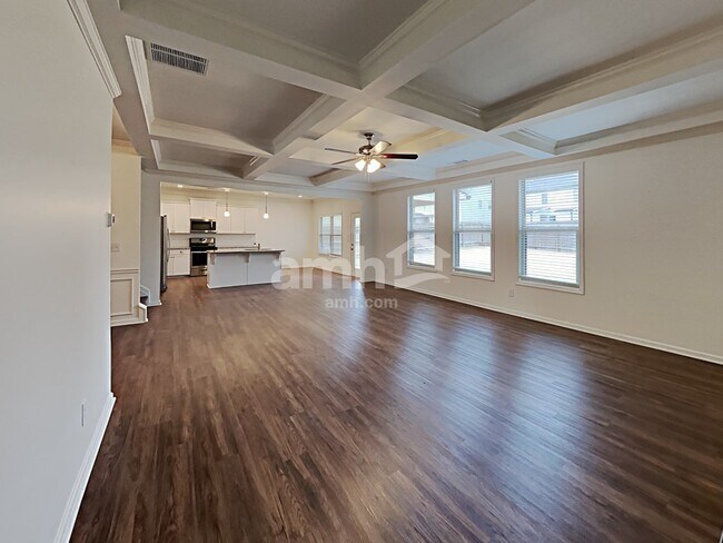 Building Photo - 2036 Farm Pond Wy