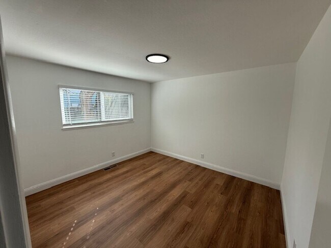Building Photo - Fully Renovated 3-Bedroom Single Family Home in Rodeo