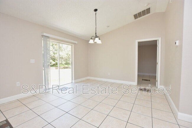 Building Photo - 1723 Pilchard Dr