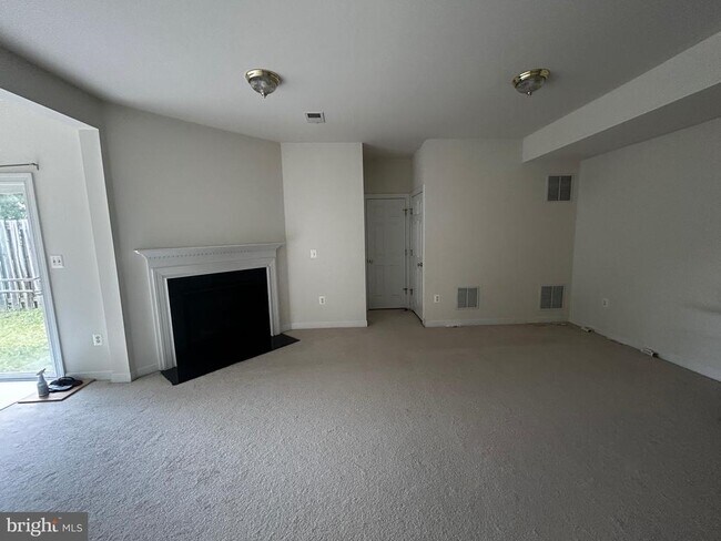 Building Photo - 8177 McCauley Way