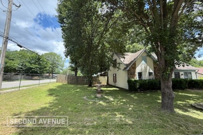 Building Photo - 6384 Oak Park Dr