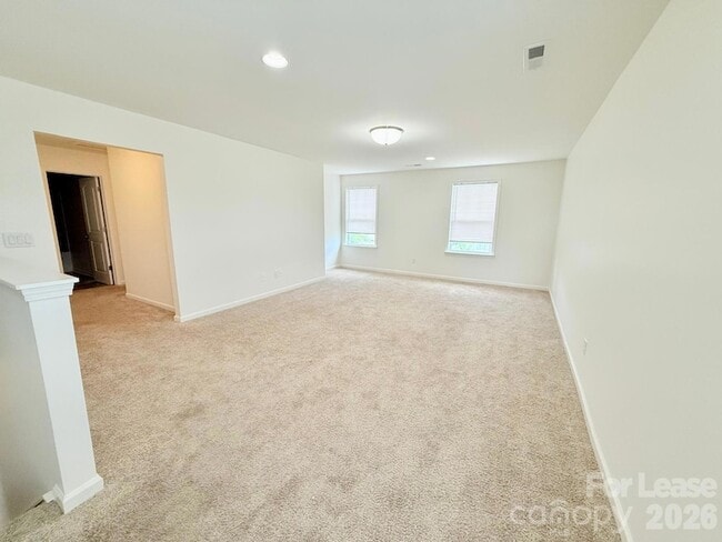 Building Photo - 4909 Grace View Dr