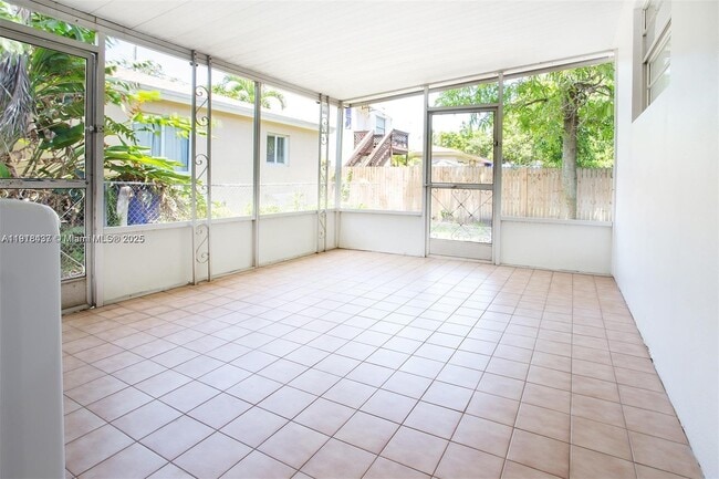 Building Photo - 4647 NW 15th Ct