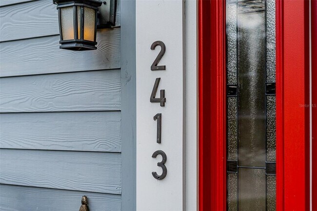 Building Photo - 2413 Musselwhite Ave