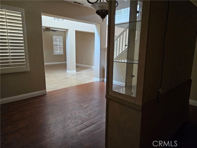 Building Photo - 410 Caliente Dr