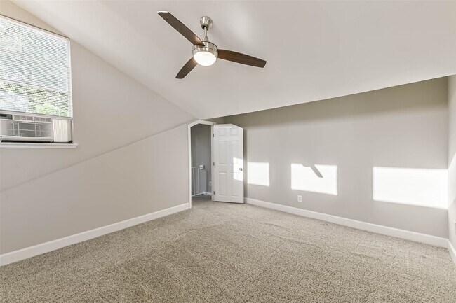 Building Photo - 13438 Wiley Martin Dr