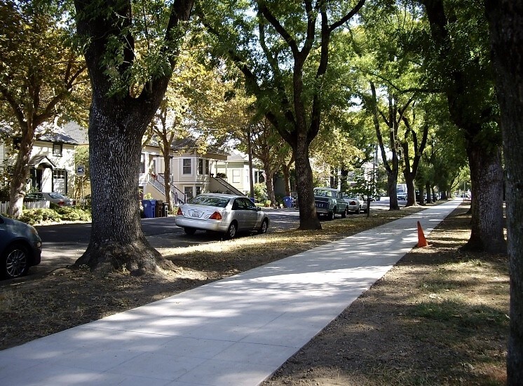 Building Photo - 462 Adams St