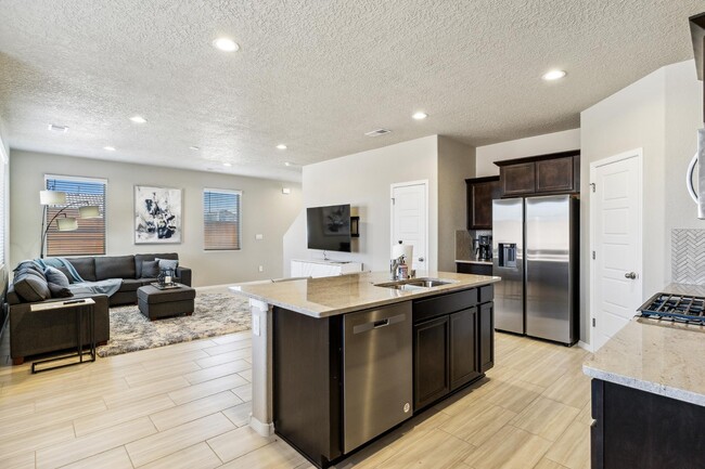 Building Photo - 3197 Tazanita Lp SE