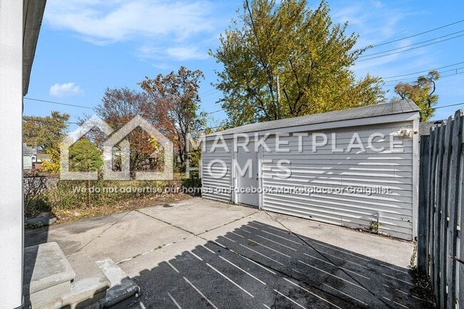 Building Photo - 21706 Nevada Ave