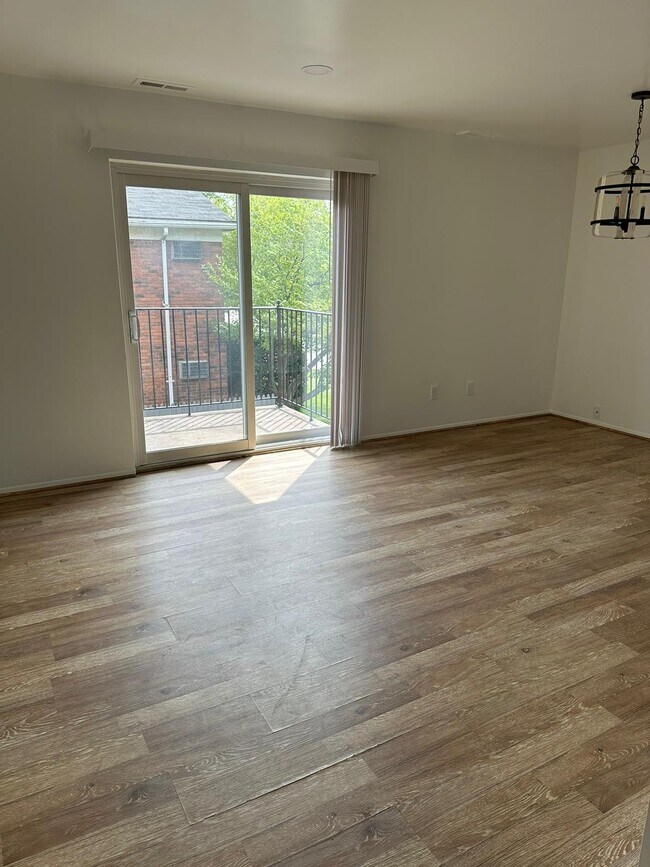 Building Photo - One11 Residences