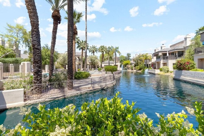 Building Photo - 7272 E Gainey Ranch Rd