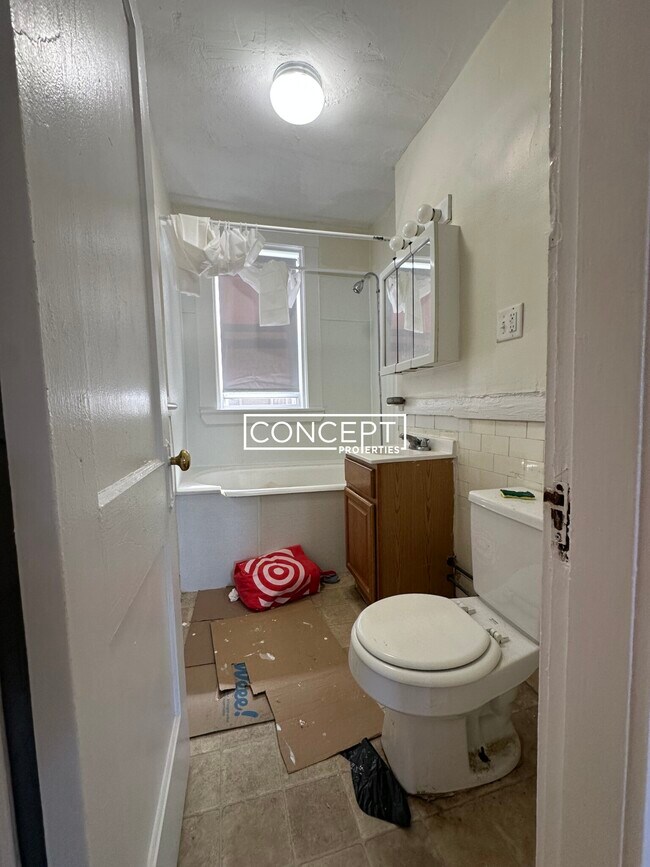 Building Photo - 1175 Boylston St